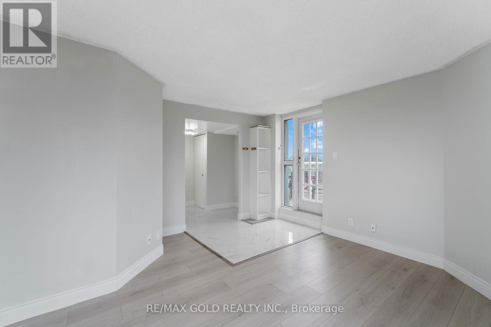 413 - 61 MARKBROOK LANE Image 24