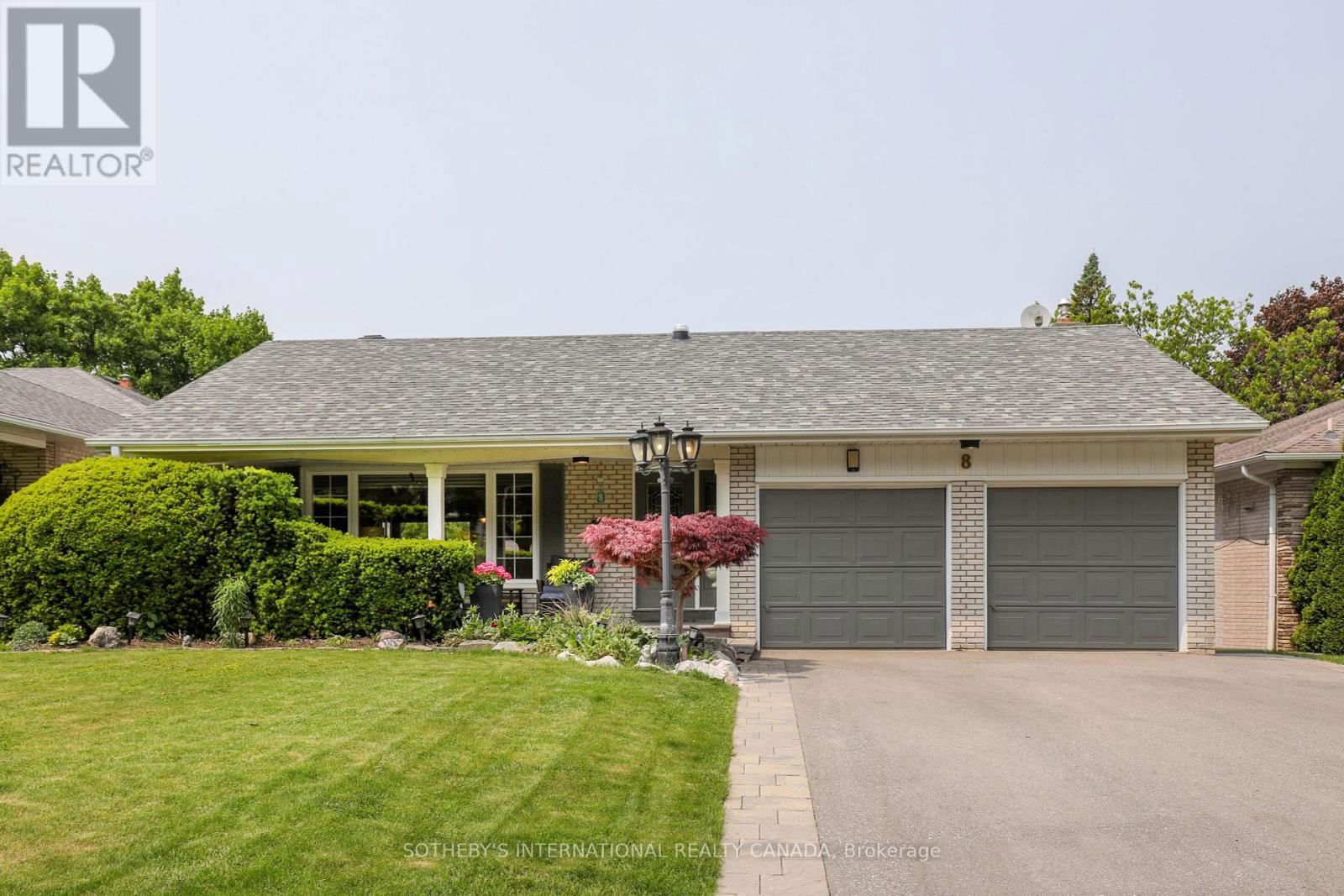 8 HUNTING RIDGE Image 1