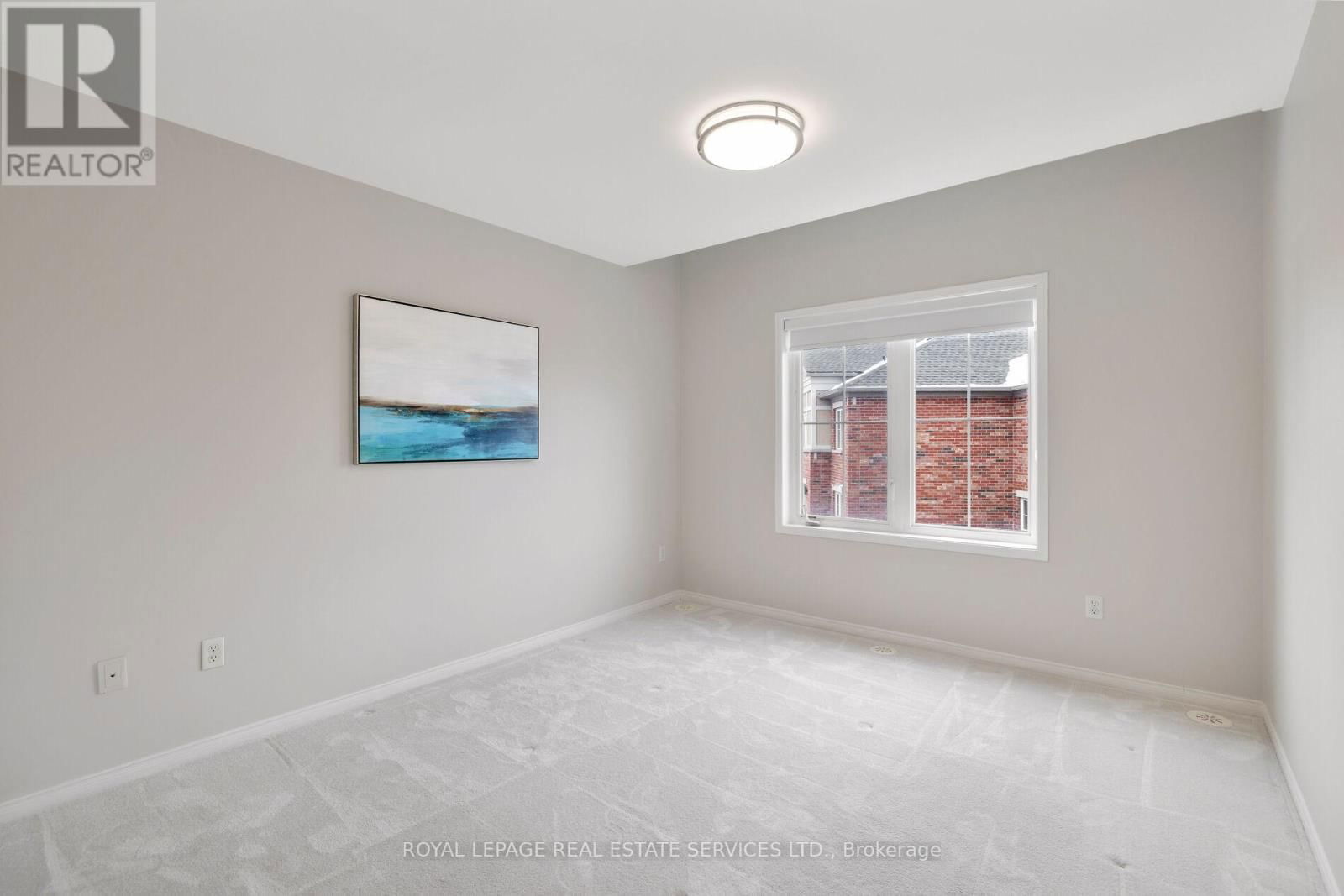 10 - 15 HAYS BOULEVARD Image 19