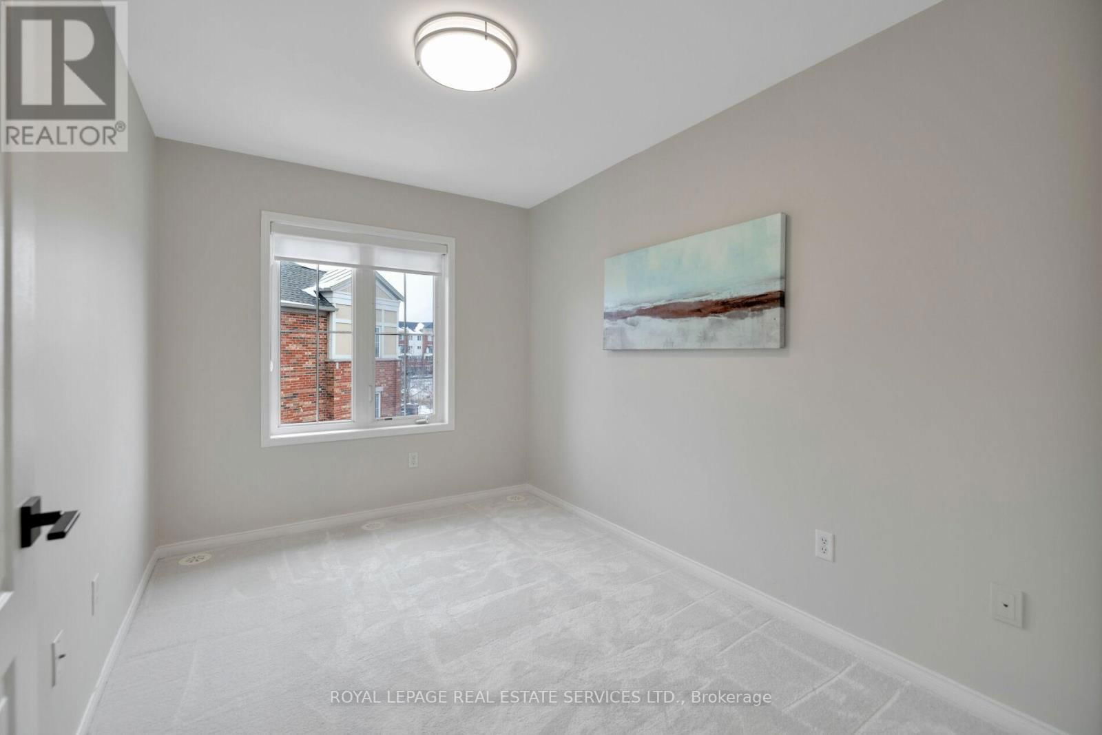 10 - 15 HAYS BOULEVARD Image 22