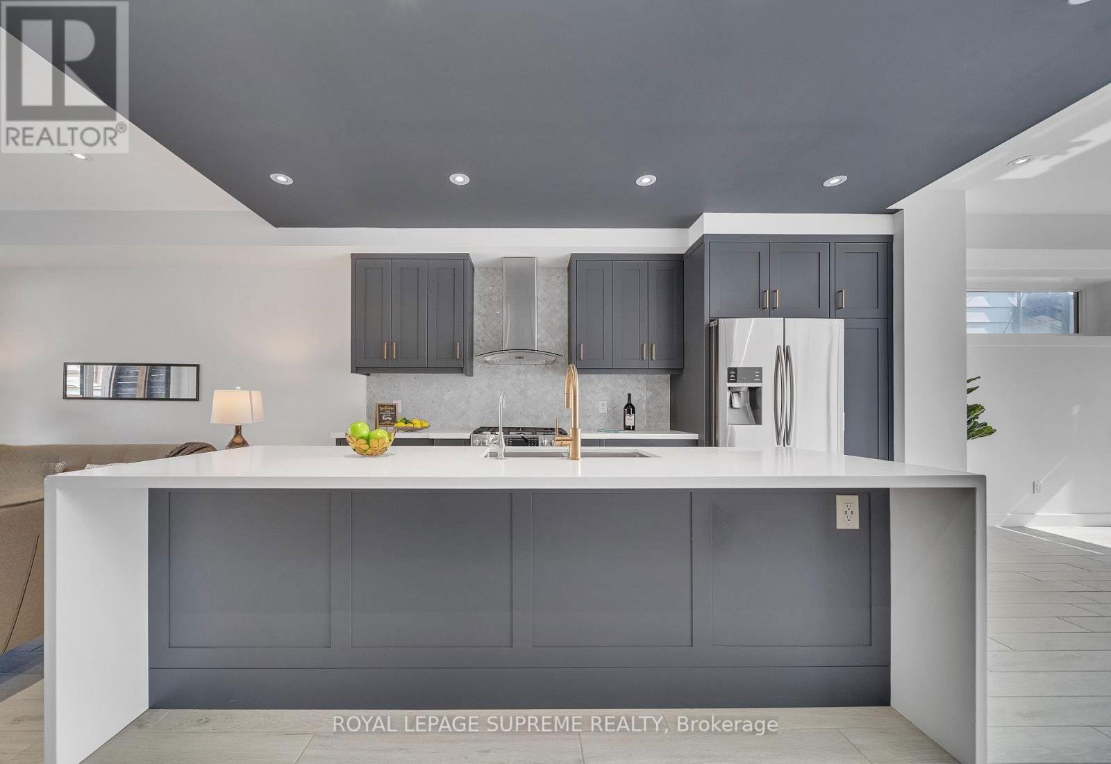291 GILBERT AVENUE Image 12