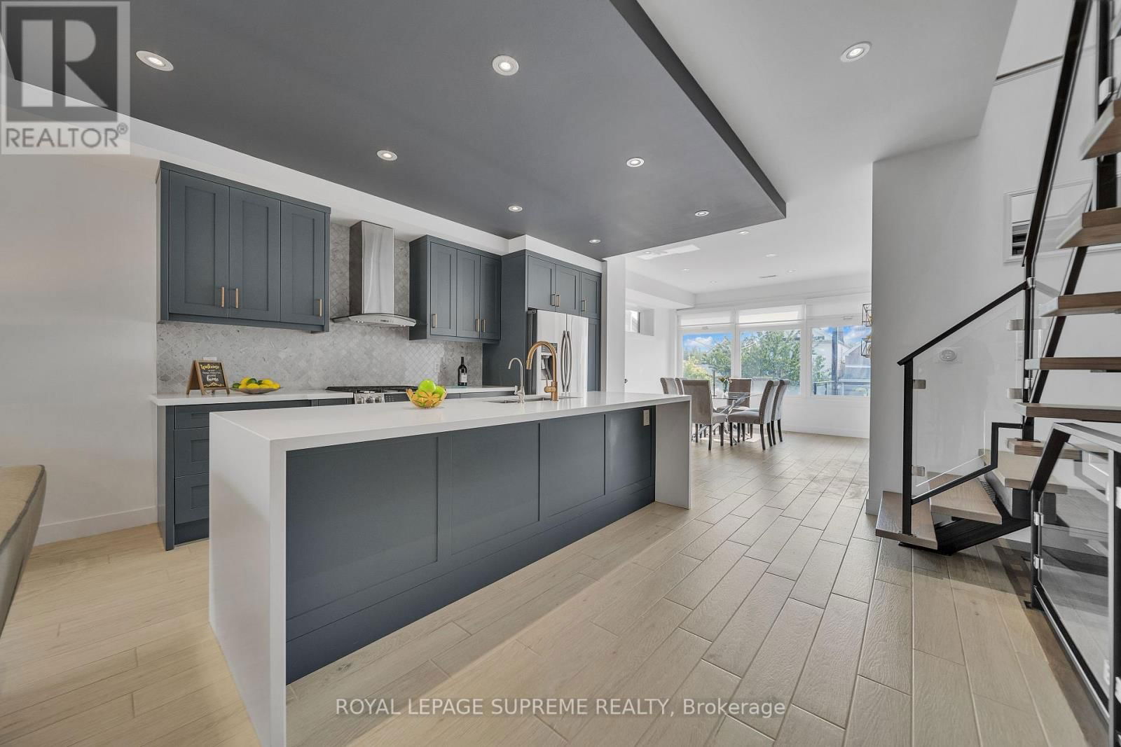 291 GILBERT AVENUE Image 13