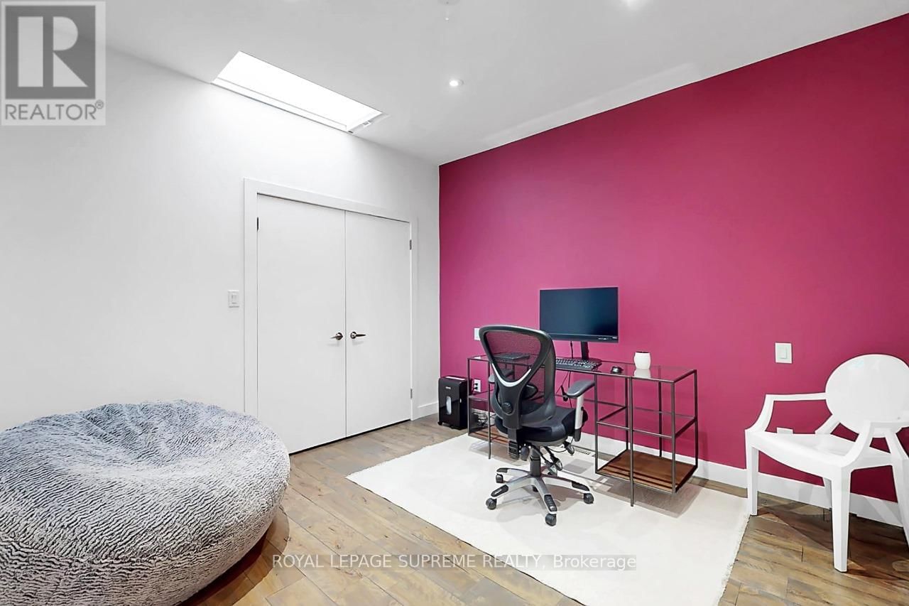 291 GILBERT AVENUE Image 25