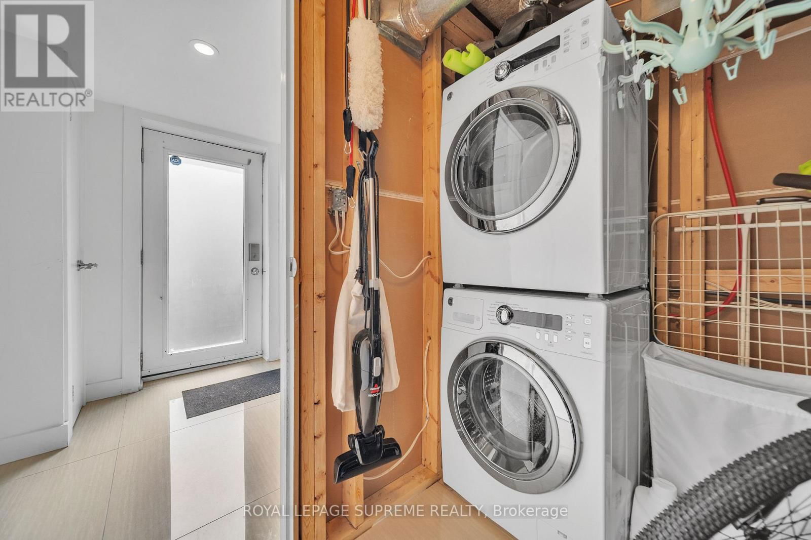 291 GILBERT AVENUE Image 36