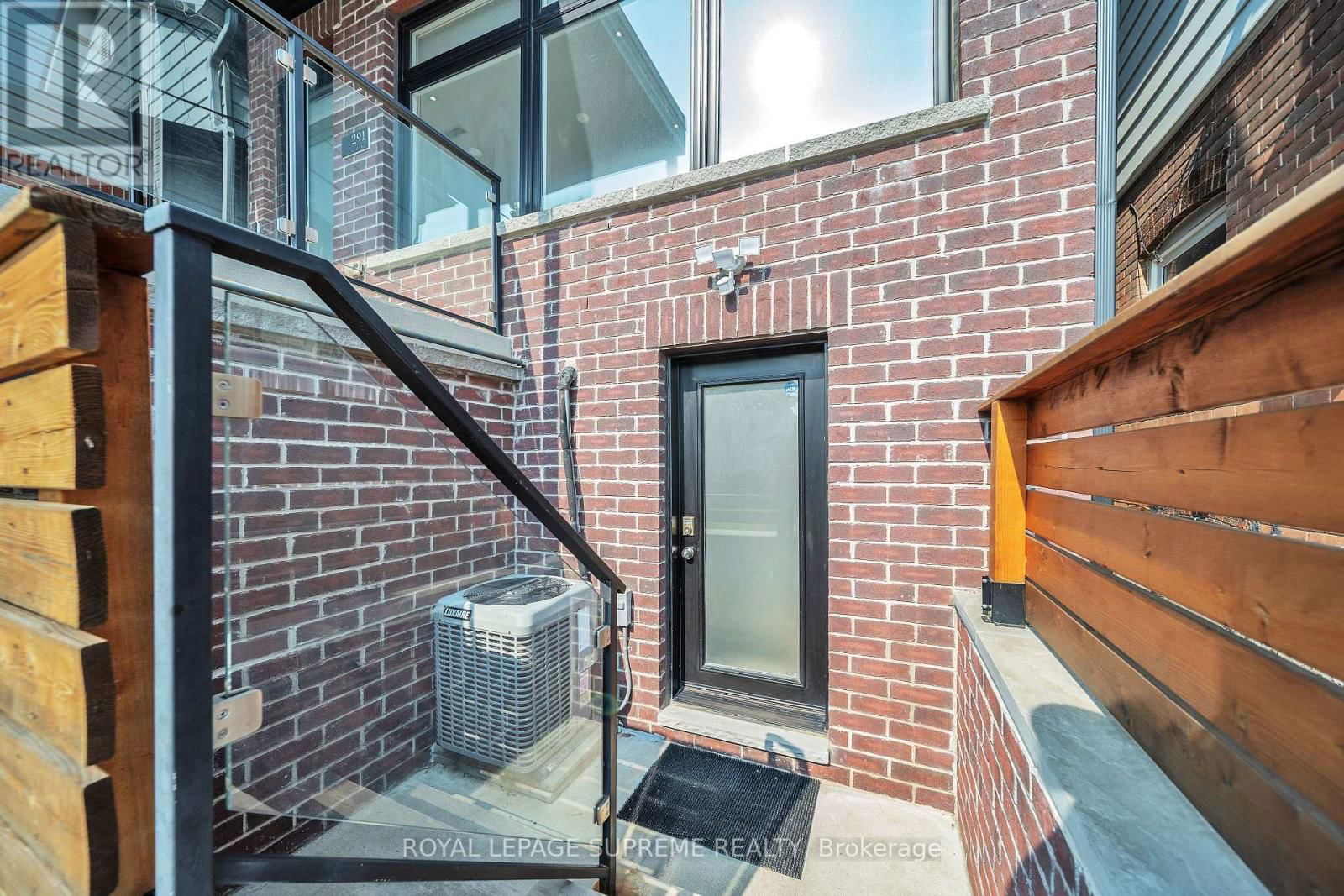 291 GILBERT AVENUE Image 5