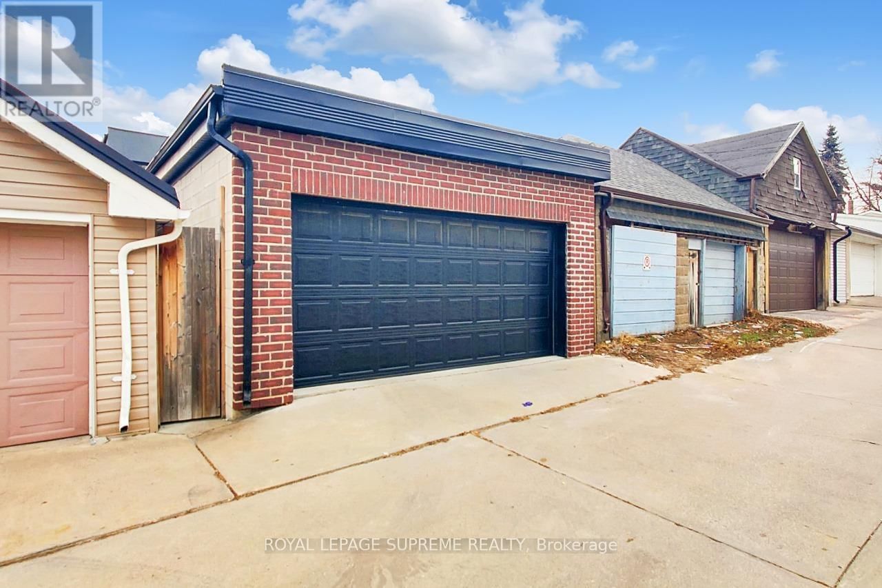 291 GILBERT AVENUE Image 50