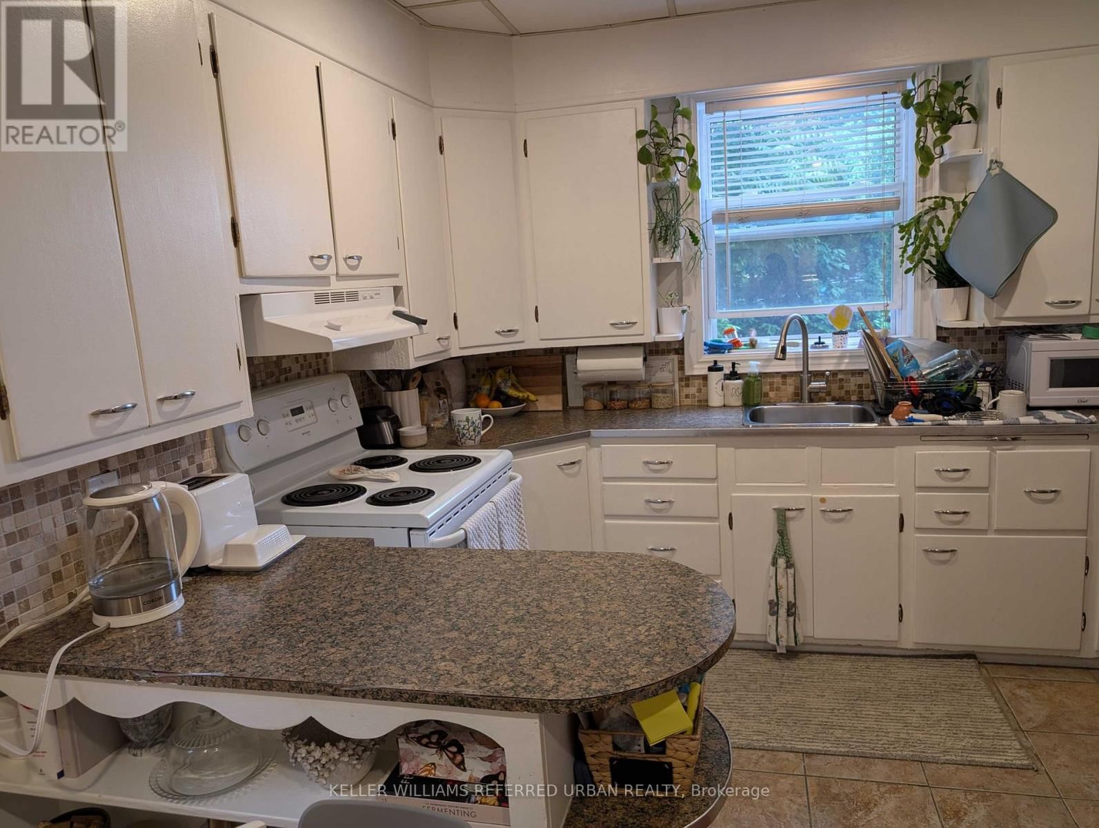 Main - 591 JANE STREET Image 2