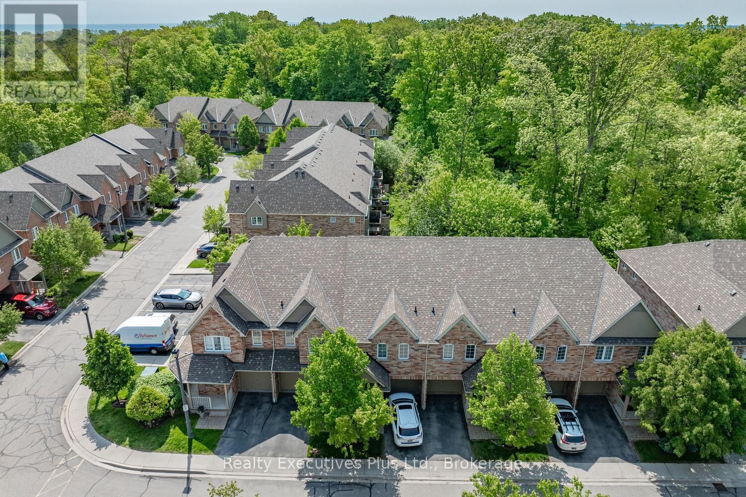 44 - 233 DUSKYWING WAY Image 8