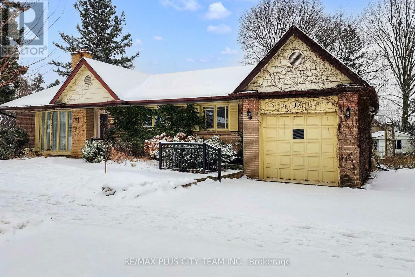 17 HEDGES BOULEVARD Image 2