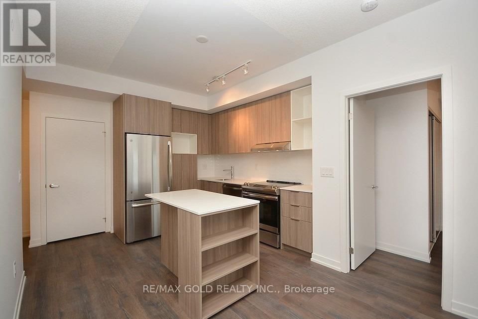 1319 - 2520 EGLINTON AVENUE Image 4