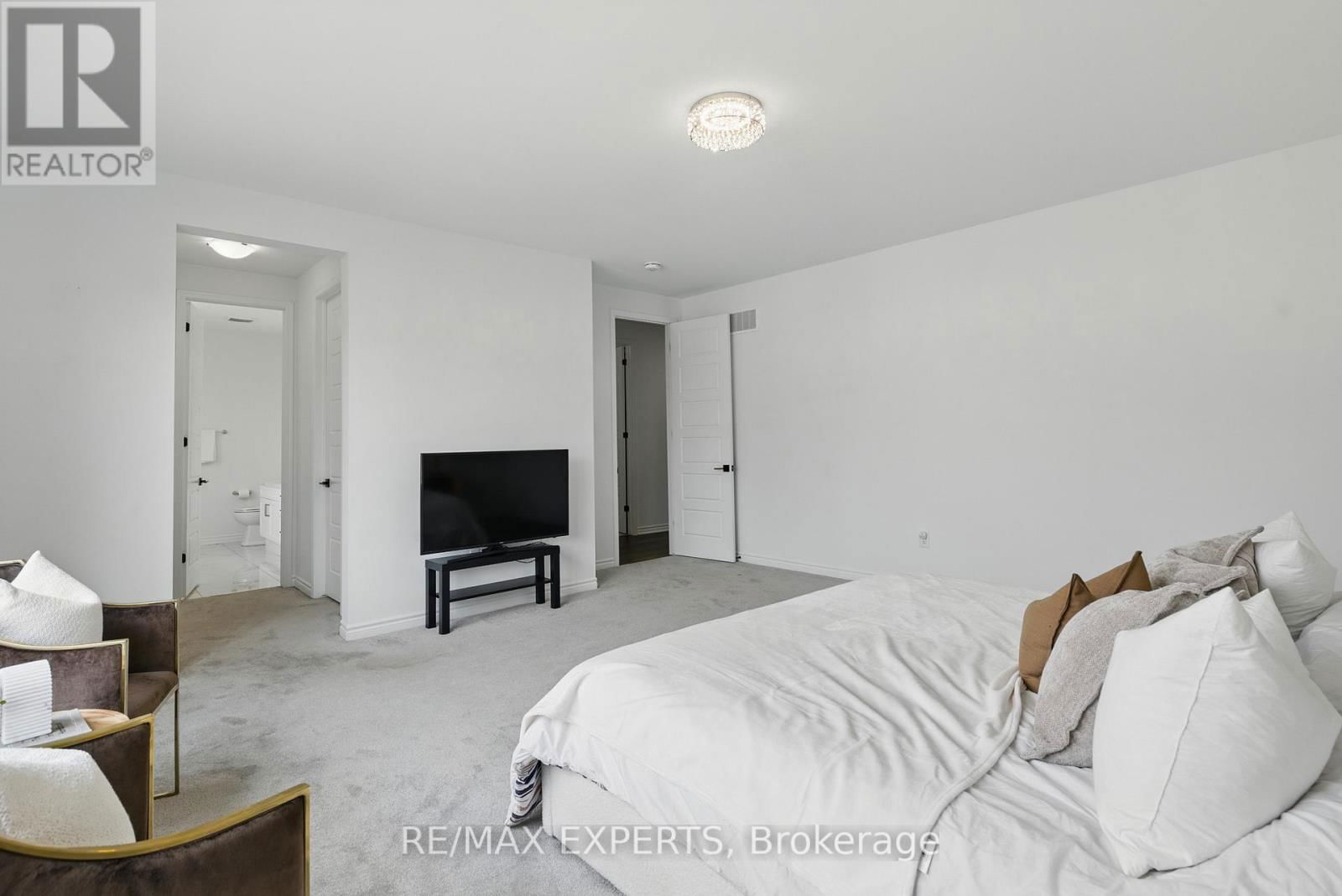 592 BOYD LANE Image 20