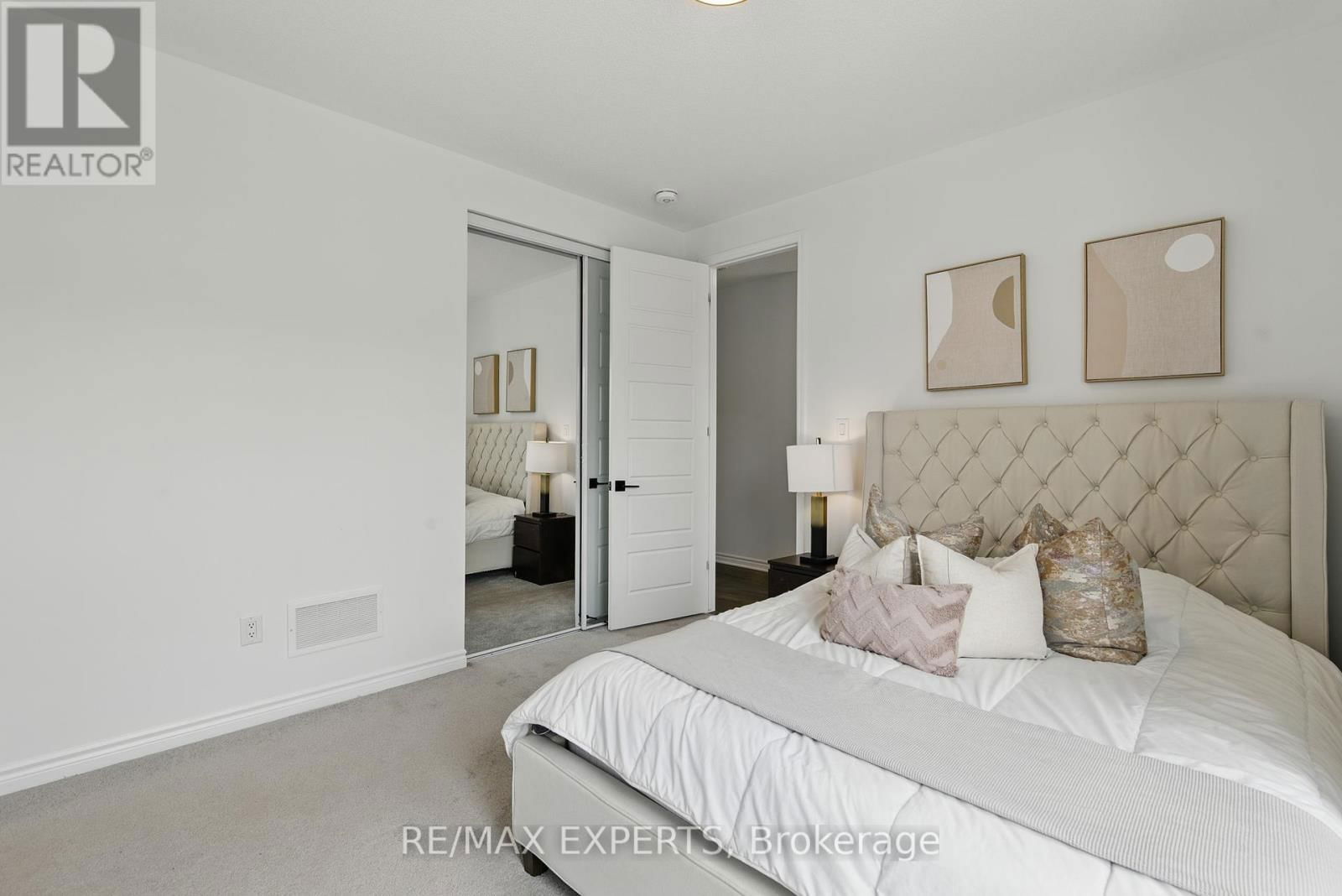 592 BOYD LANE Image 24