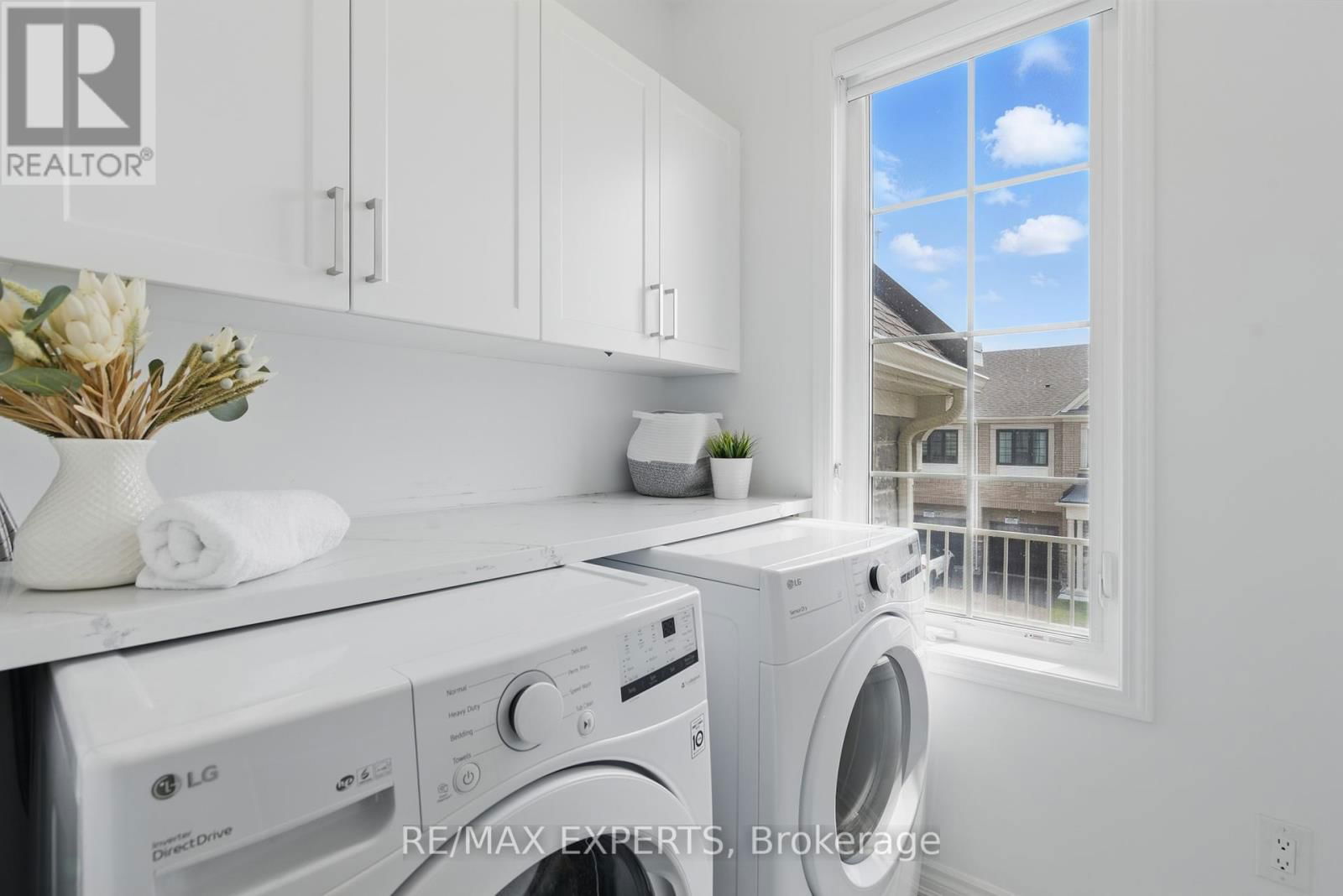 592 BOYD LANE Image 34