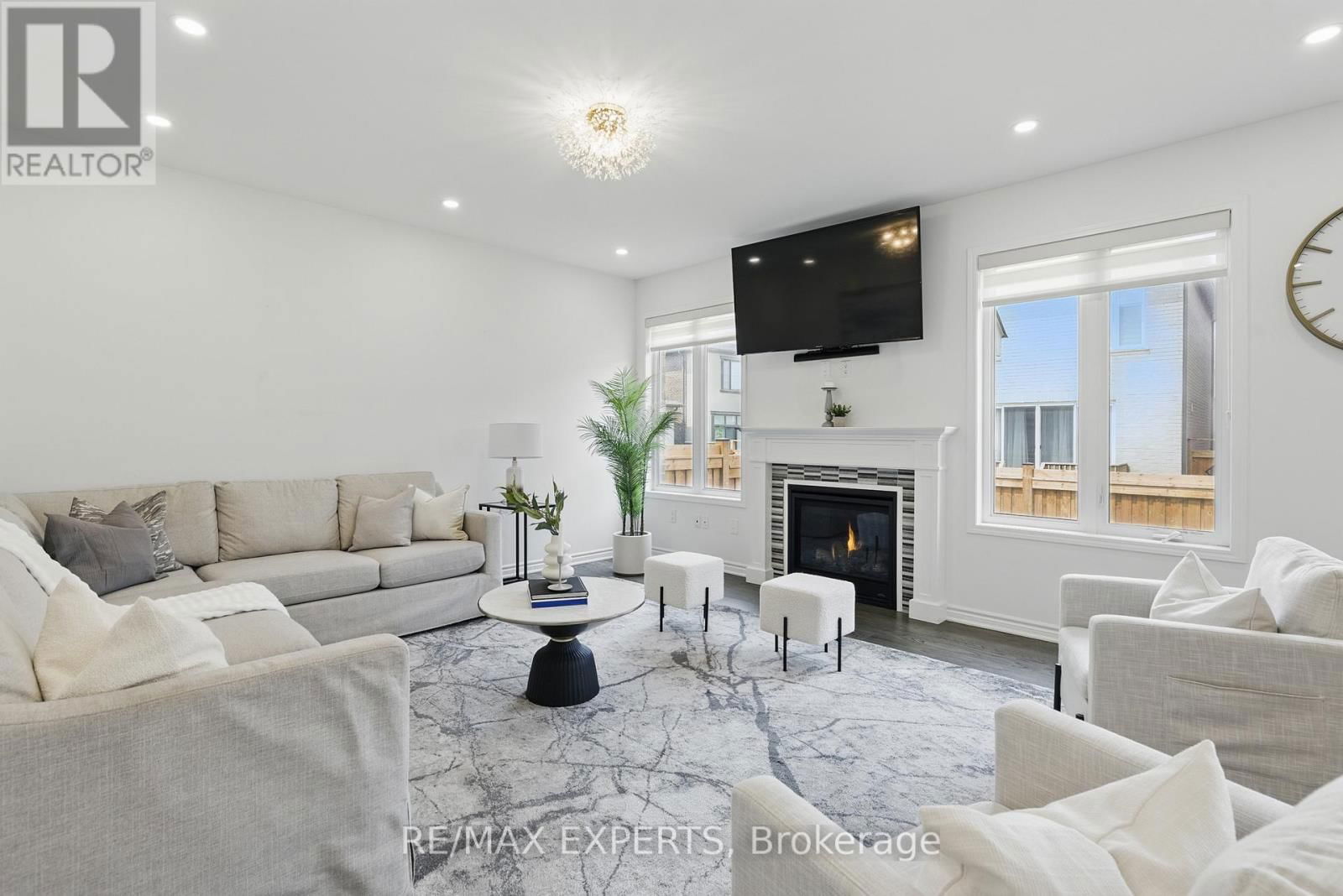 592 BOYD LANE Image 5