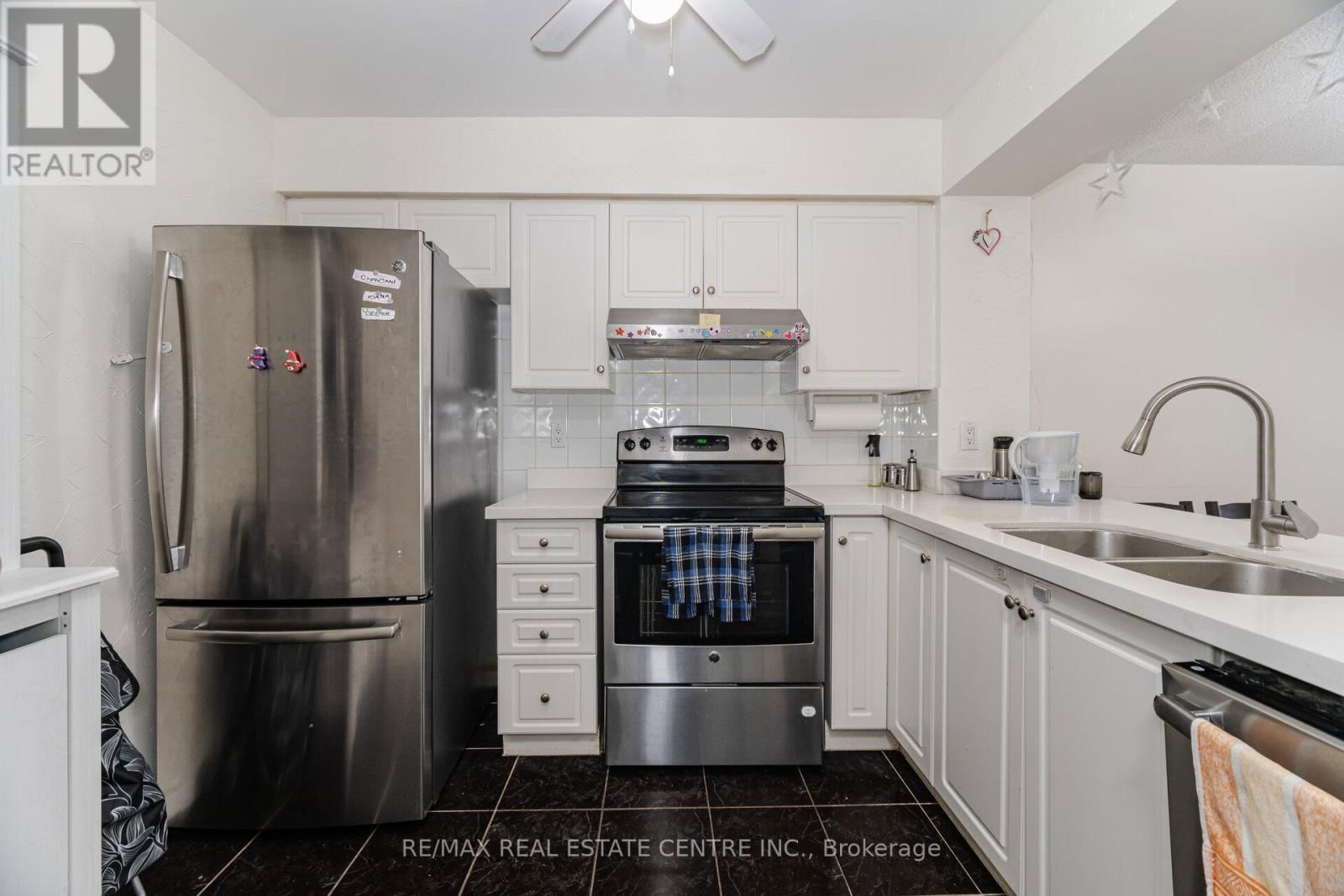 514 - 35 KINGSBRIDGE GARDEN CIRCLE Image 6