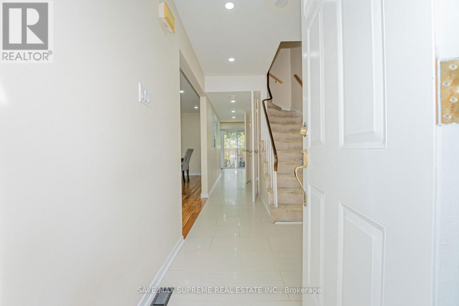 68 - 1020 CENTRAL PARK DRIVE Image 6
