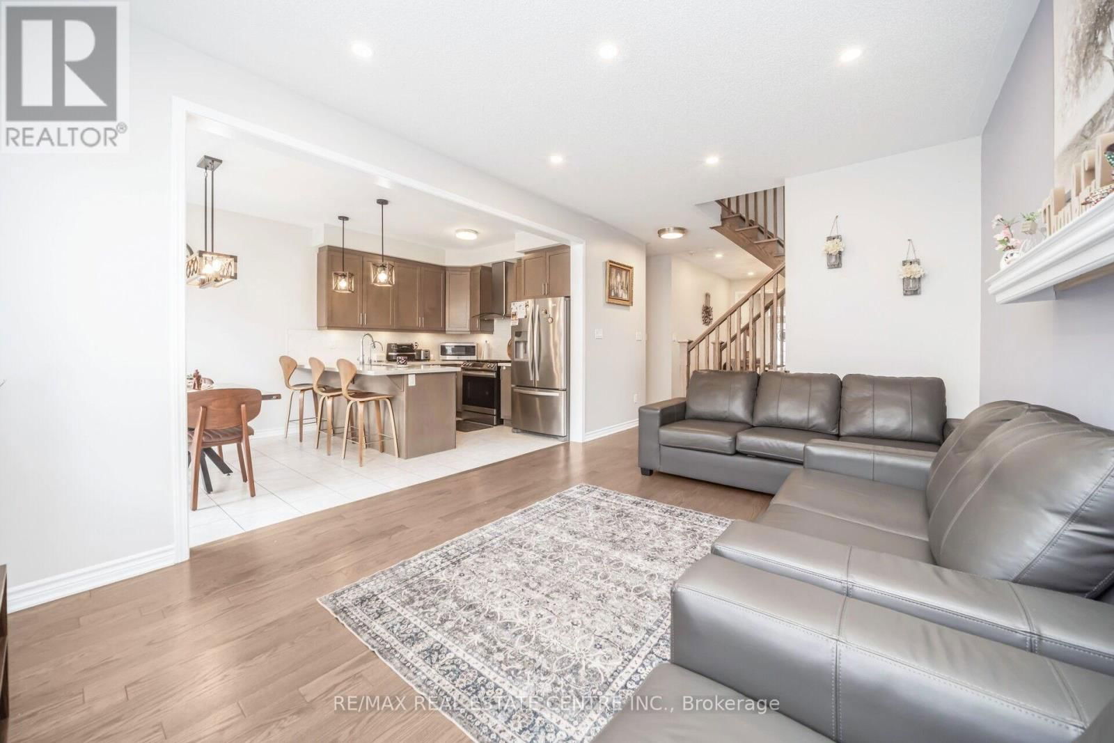 343 EMMETT LANDING Image 14