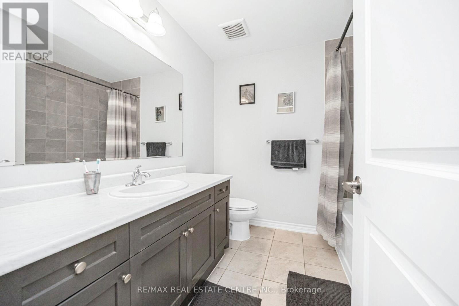 343 EMMETT LANDING Image 29