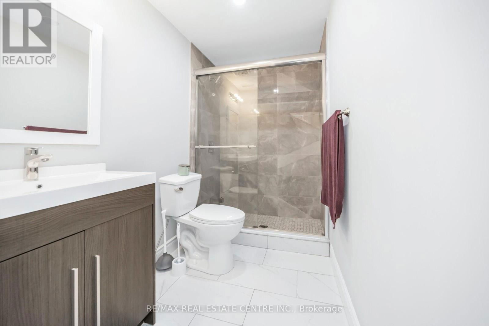 343 EMMETT LANDING Image 42