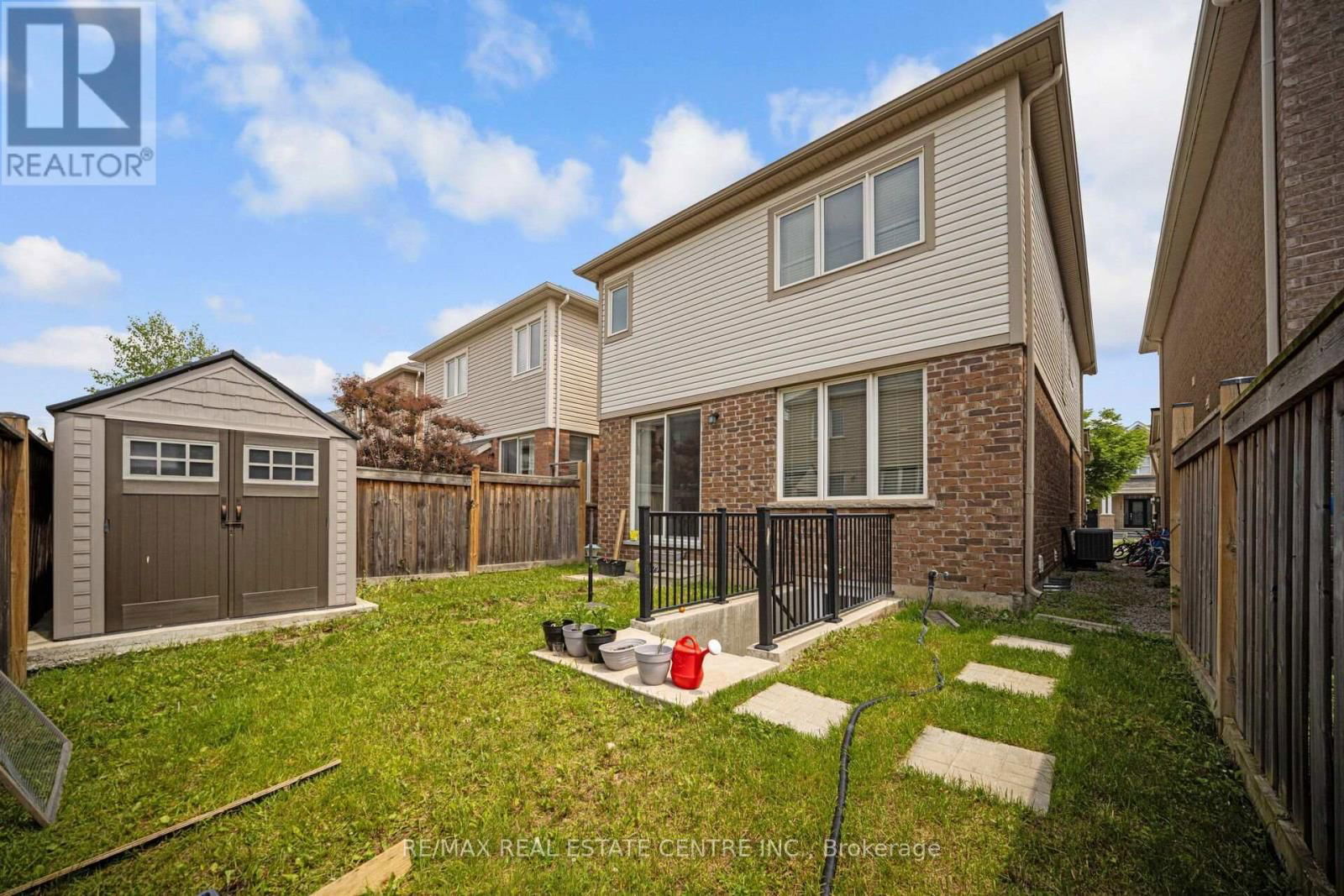 343 EMMETT LANDING Image 49