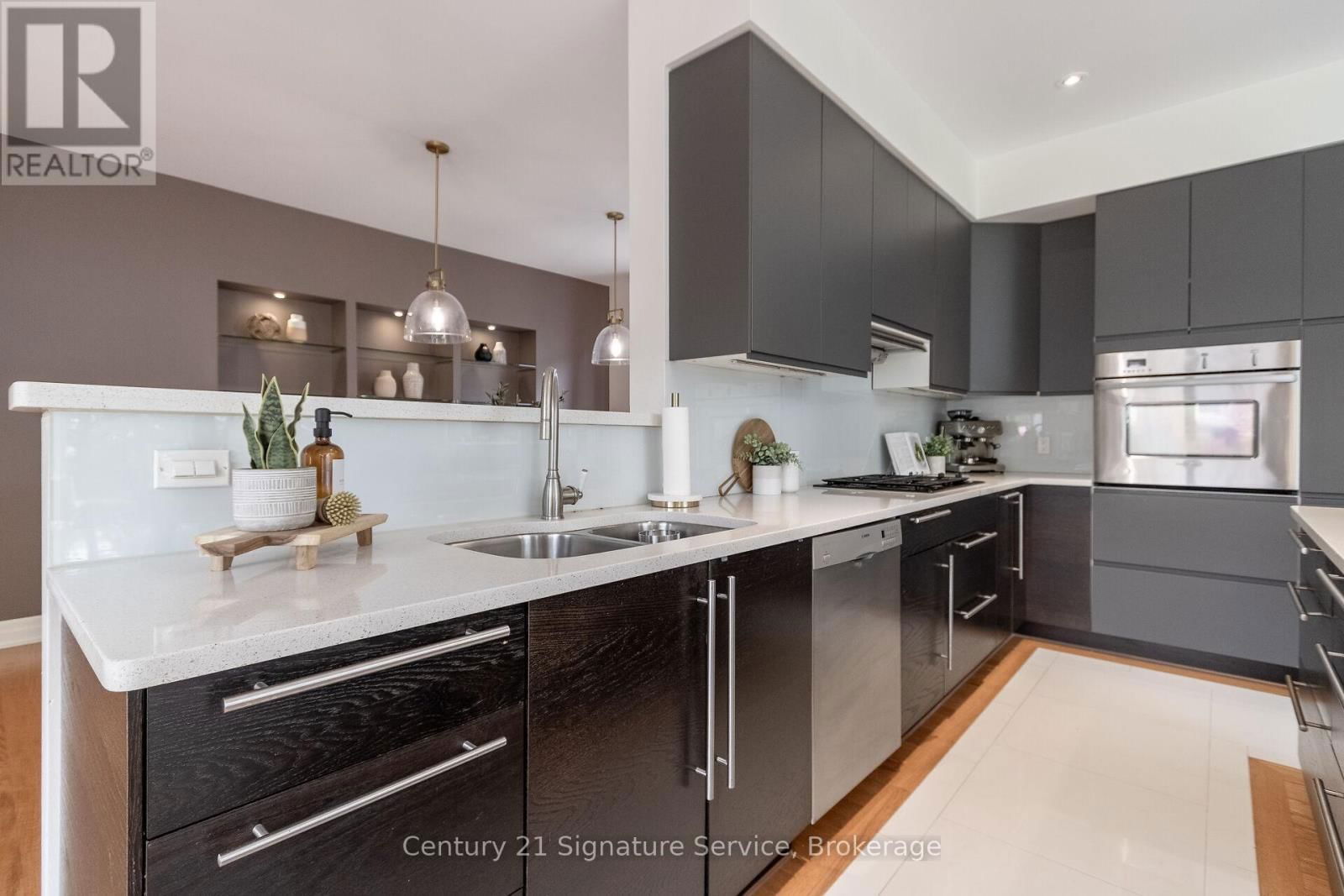 24 JOYMAR DRIVE Image 20