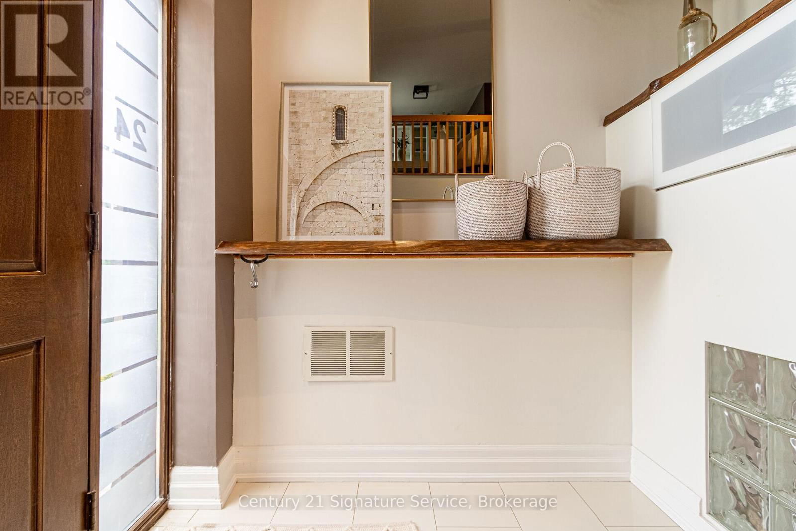 24 JOYMAR DRIVE Image 4