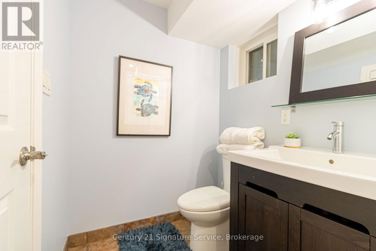 24 JOYMAR DRIVE Image 42