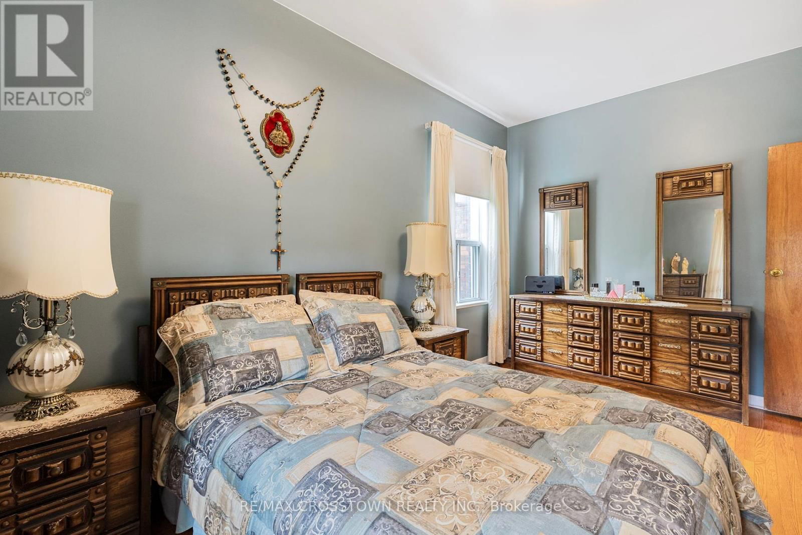 35 EDITH AVENUE Image 25