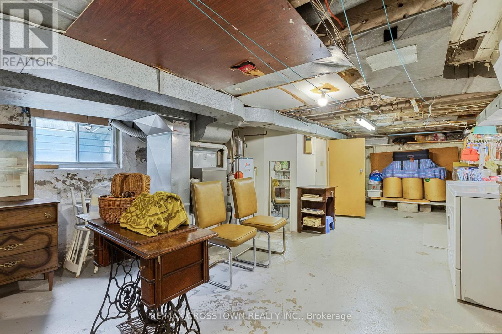 35 EDITH AVENUE Image 26