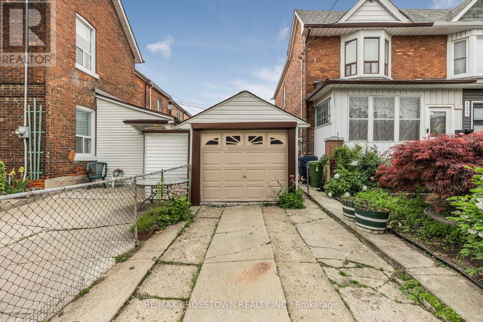 35 EDITH AVENUE Image 39