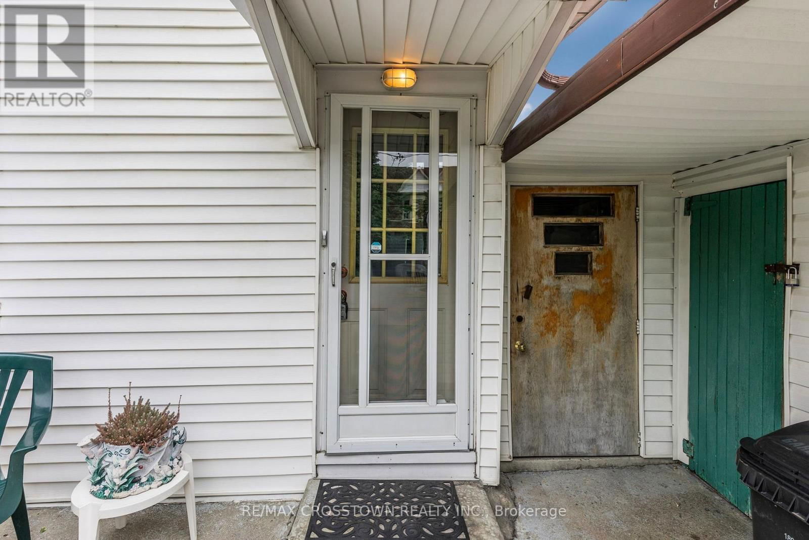 35 EDITH AVENUE Image 40