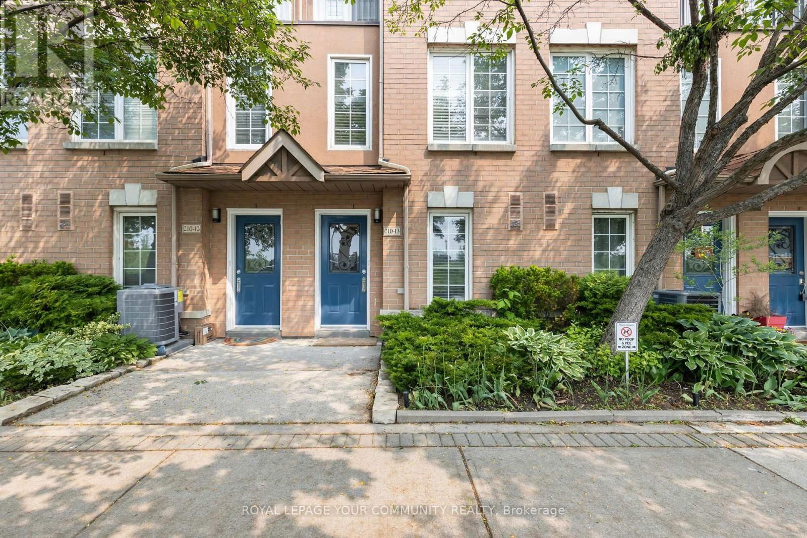 13 - 210 MANITOBA STREET Image 1
