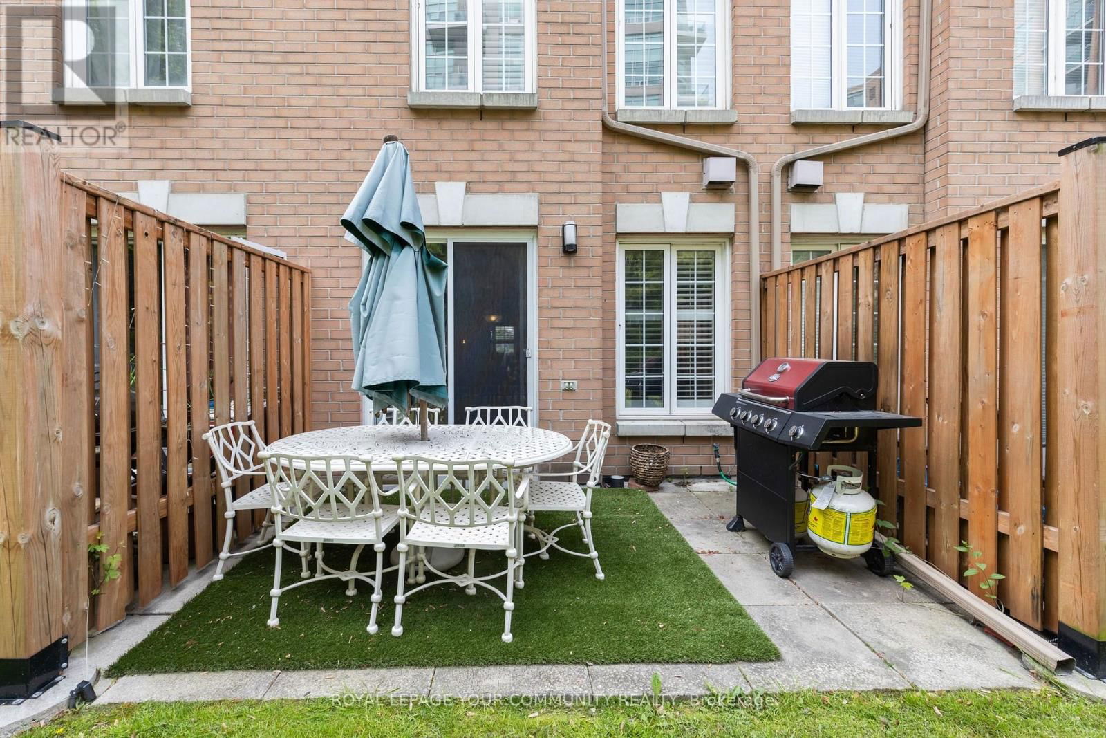13 - 210 MANITOBA STREET Image 31