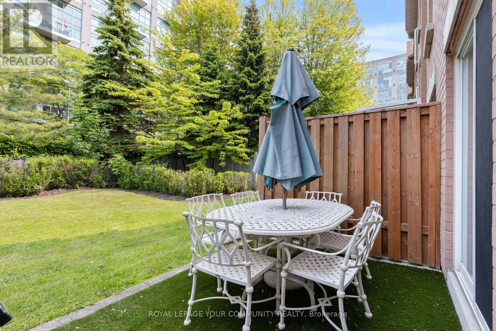 13 - 210 MANITOBA STREET Image 32