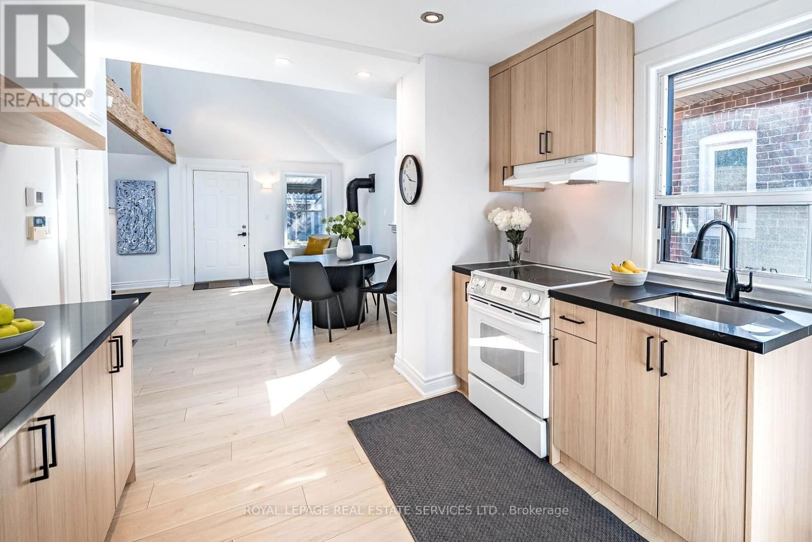 48 THIRTEENTH STREET Image 15