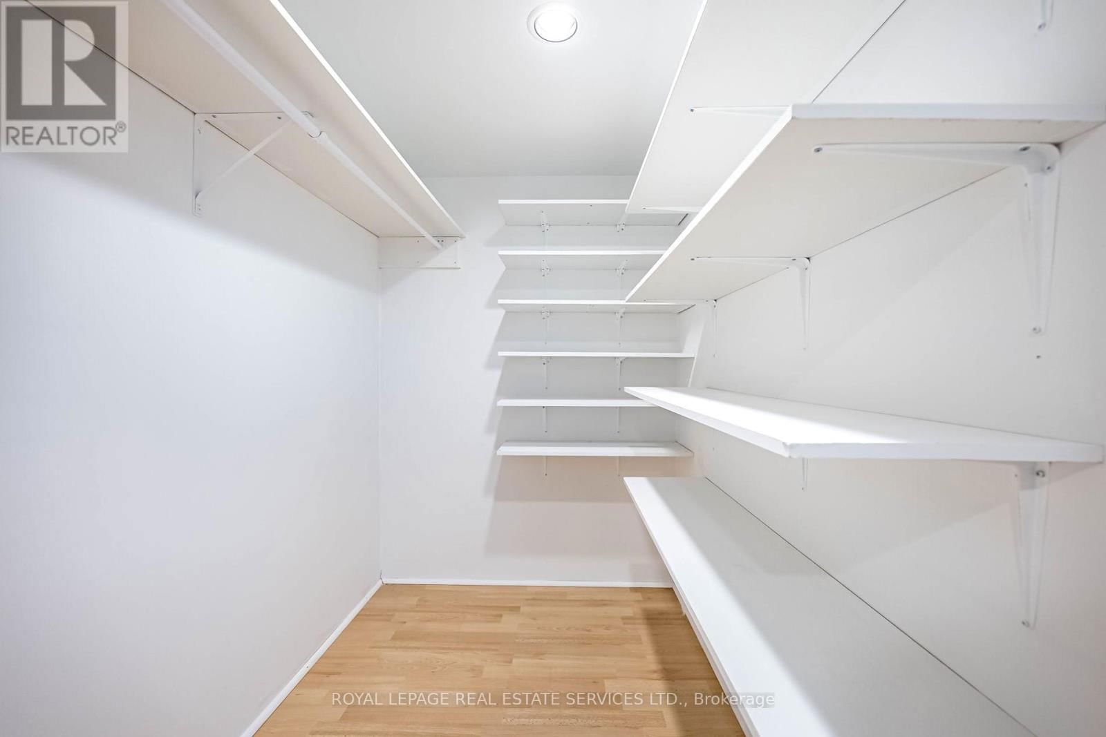 48 THIRTEENTH STREET Image 27