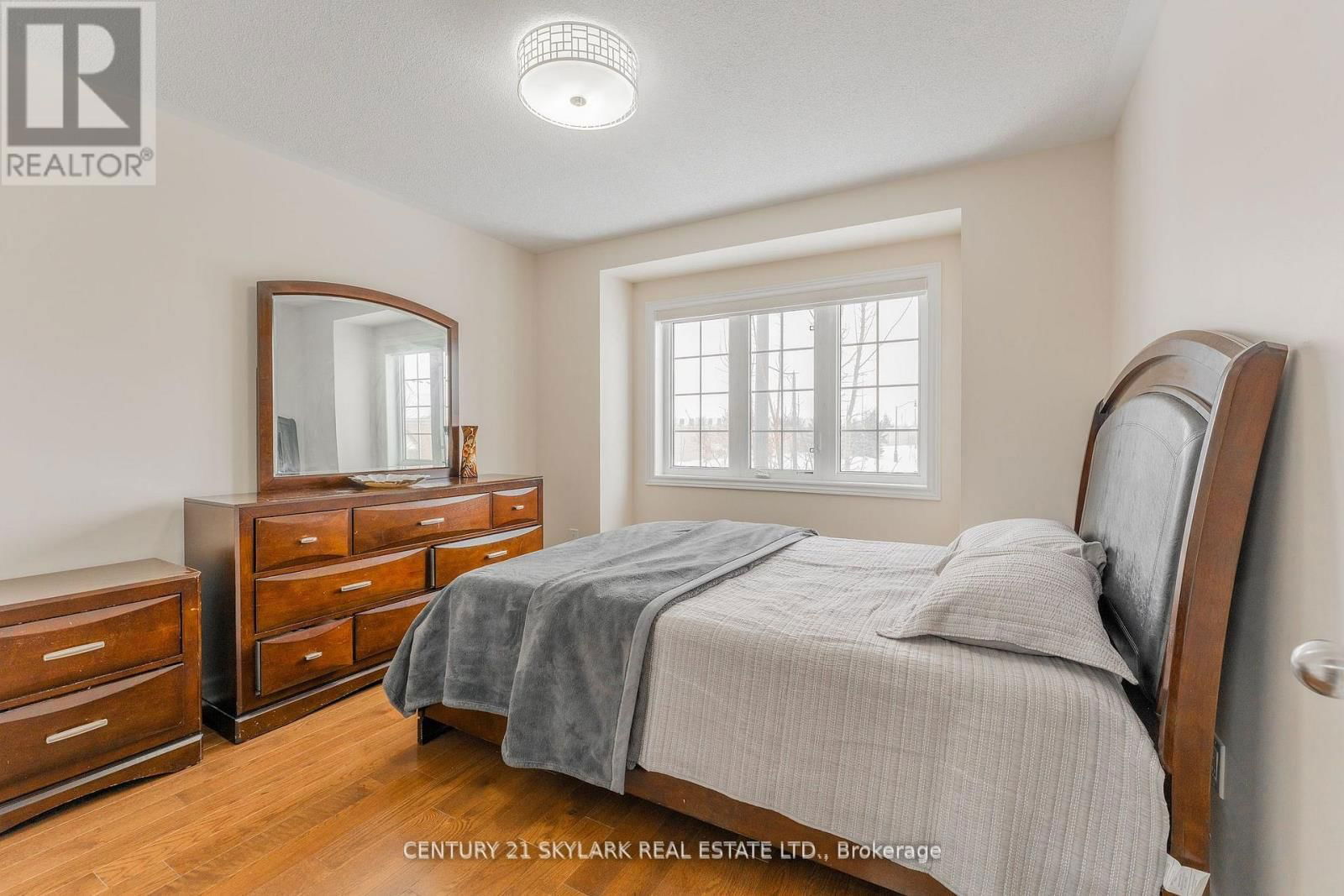 197 SUSSEXVALE DRIVE Image 28