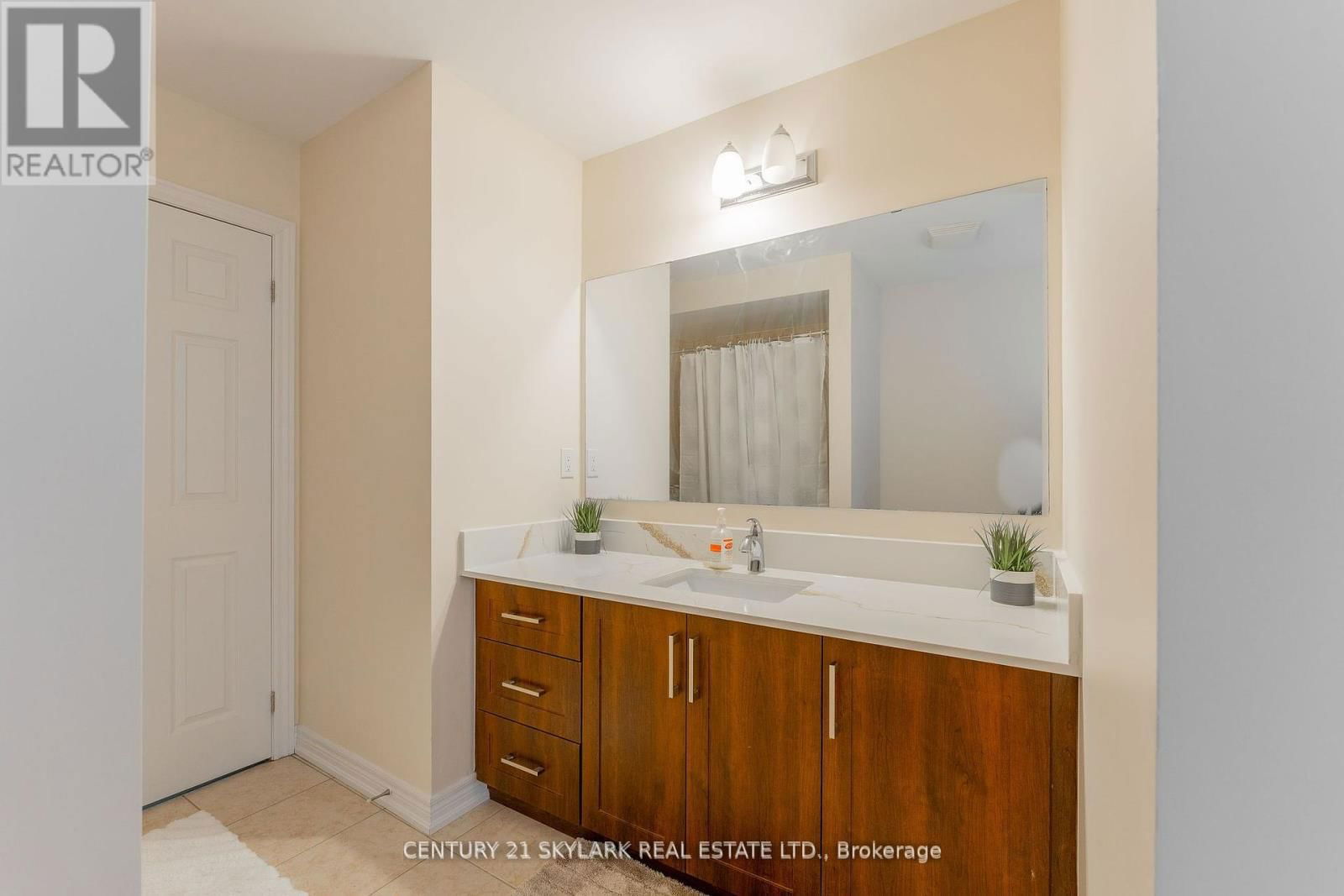 197 SUSSEXVALE DRIVE Image 33