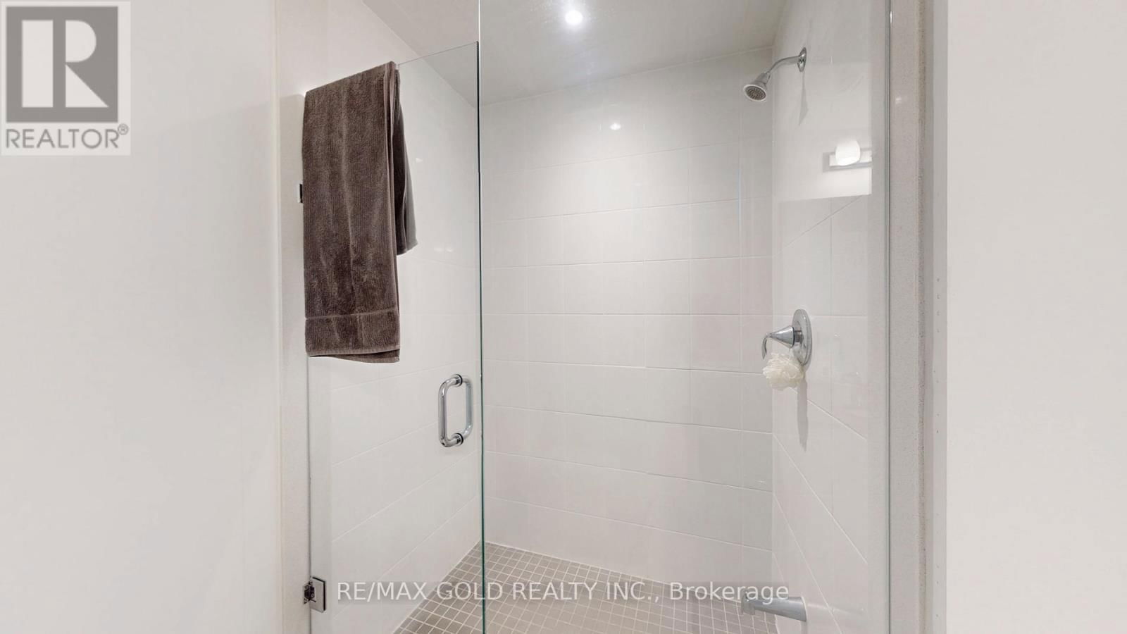 1210 ANSON GATE Image 15