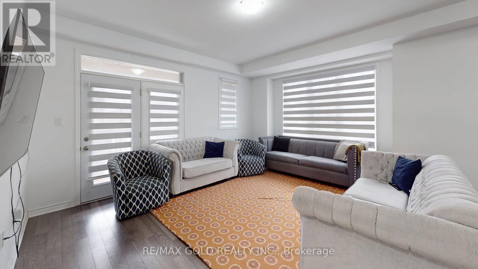 1210 ANSON GATE Image 18