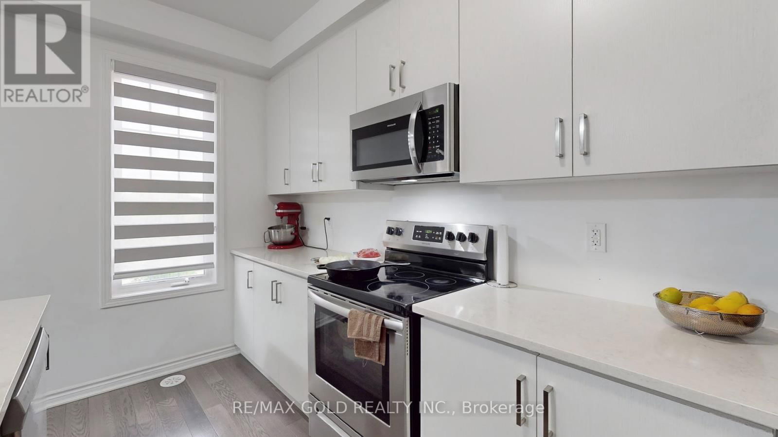 1210 ANSON GATE Image 28