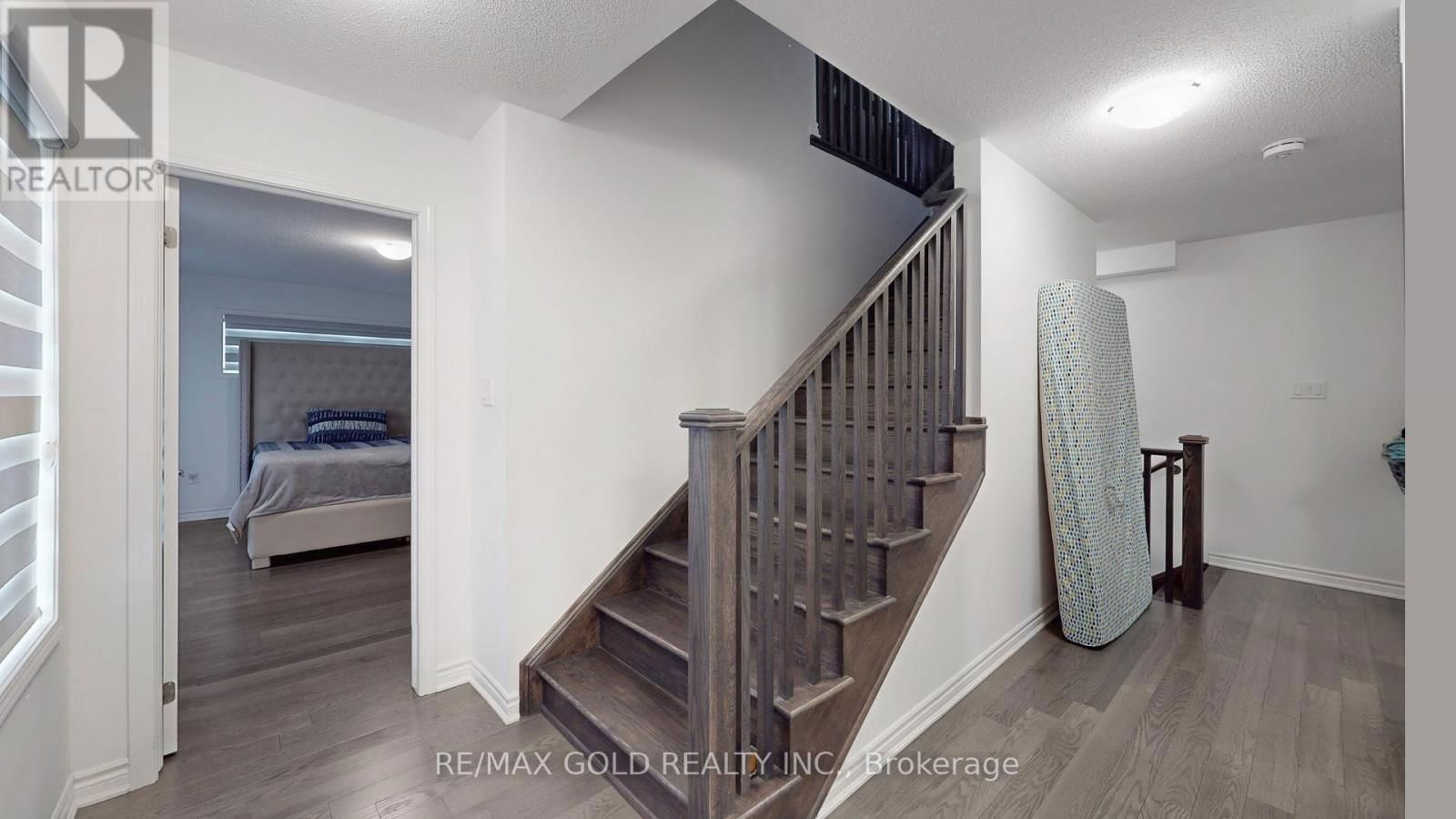 1210 ANSON GATE Image 32