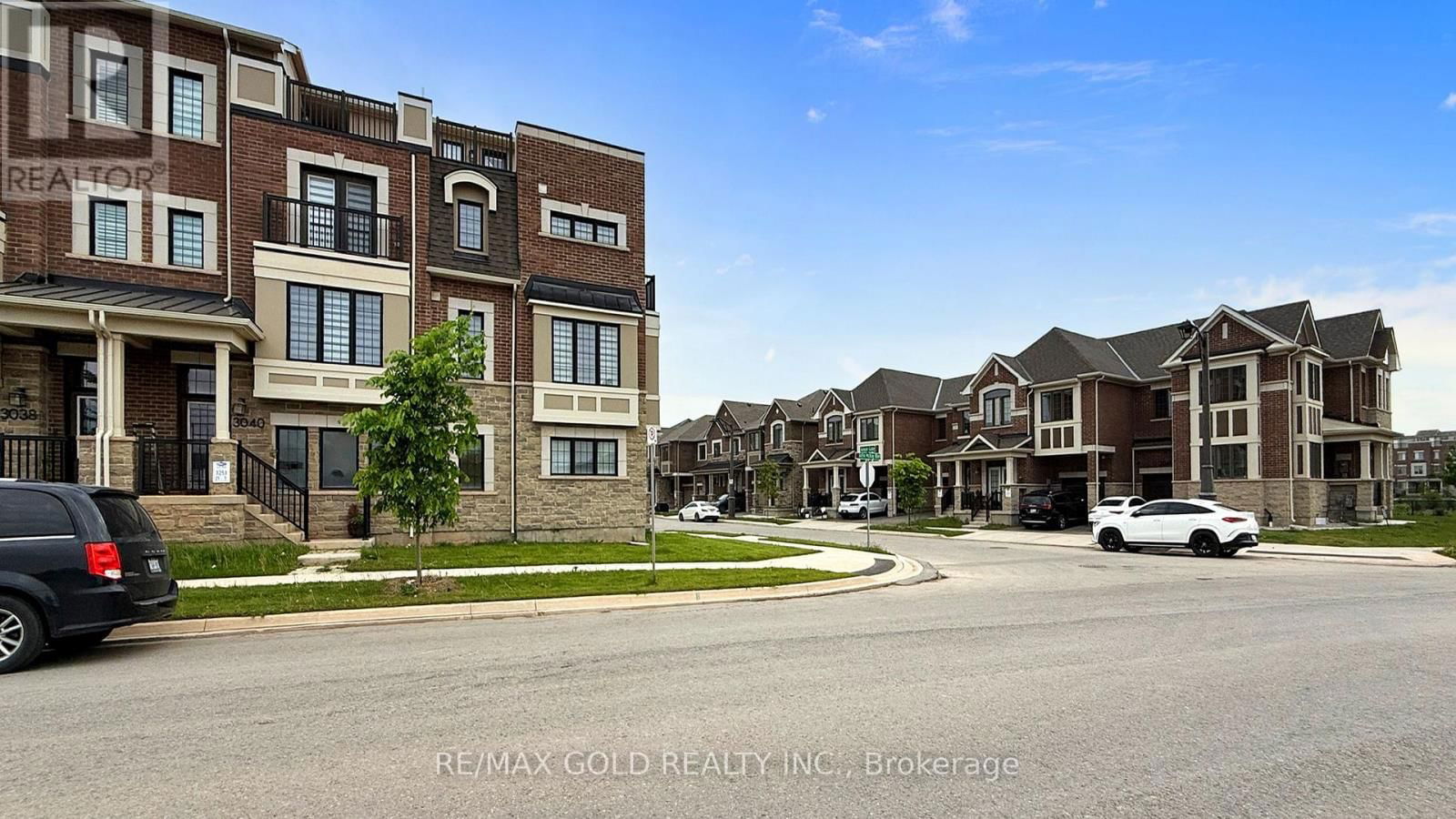 1210 ANSON GATE Image 4