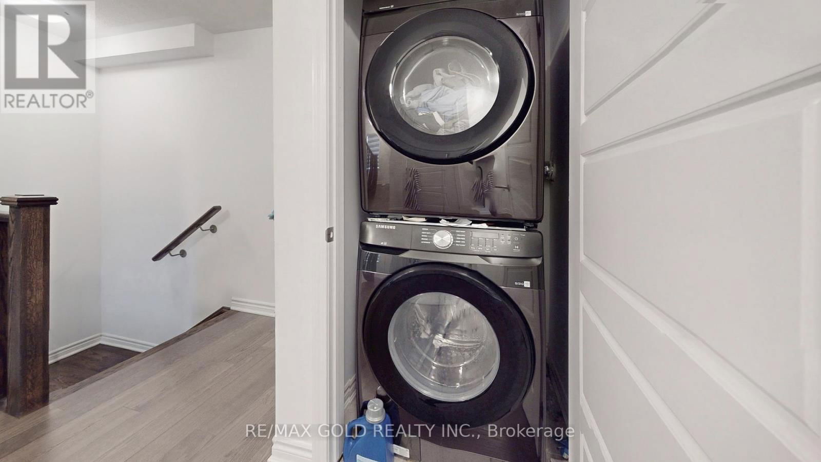1210 ANSON GATE Image 47
