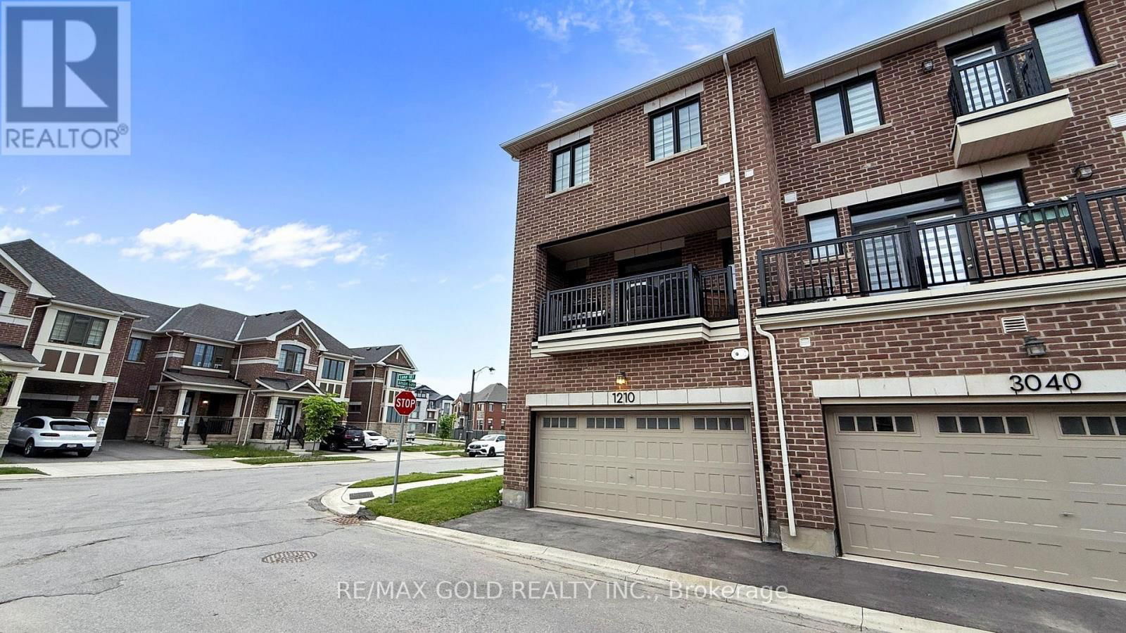 1210 ANSON GATE Image 50