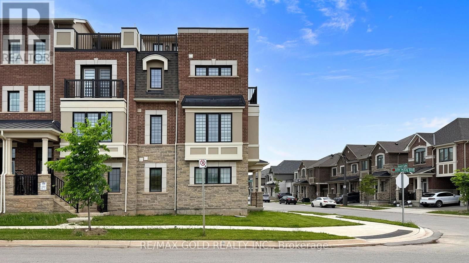 1210 ANSON GATE Image 6