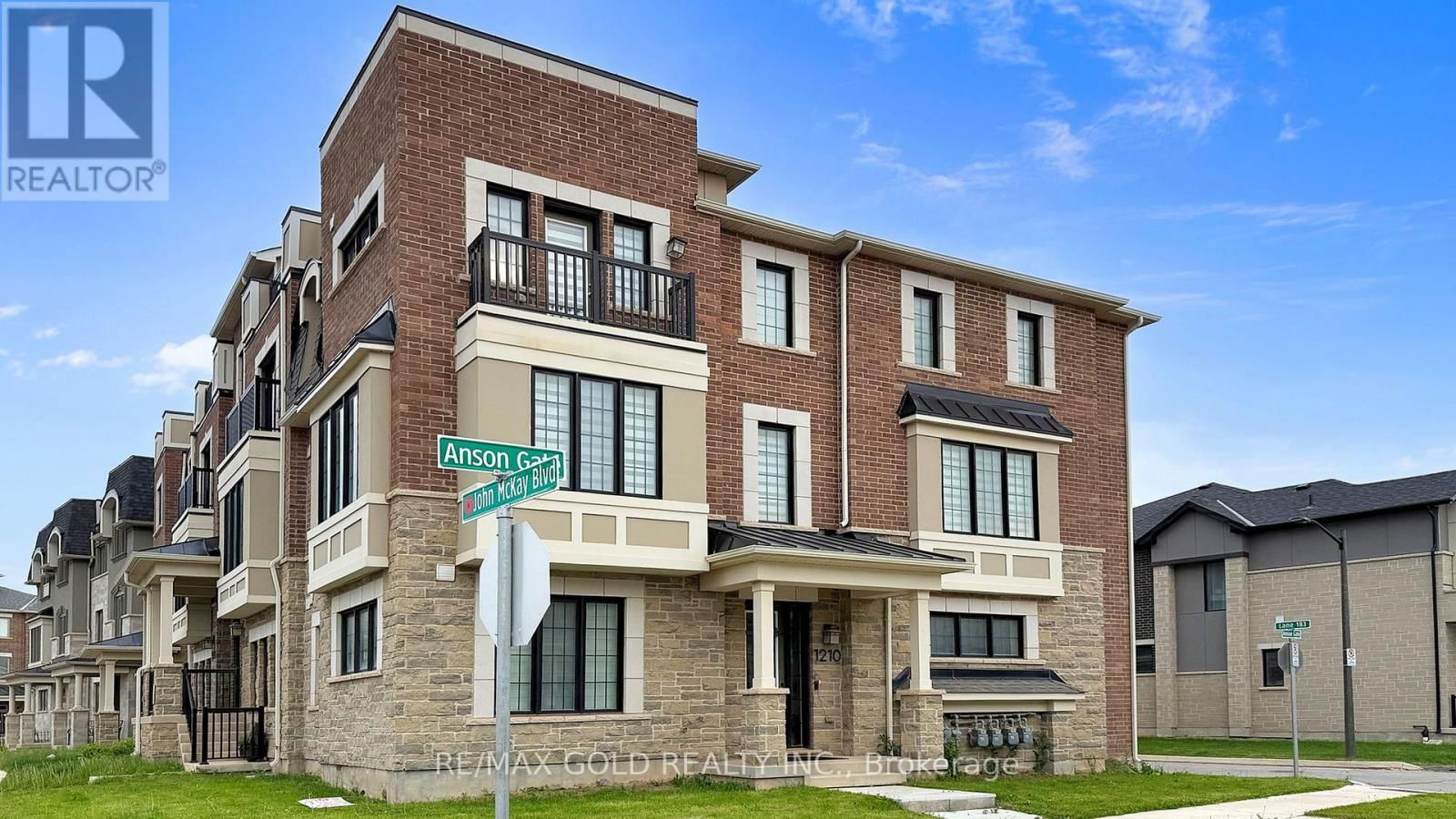 1210 ANSON GATE Image 7
