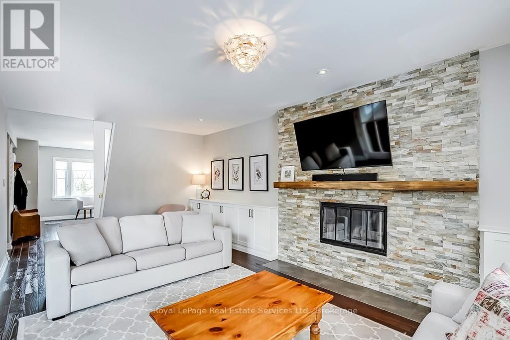 247 ALLAN STREET Image 10