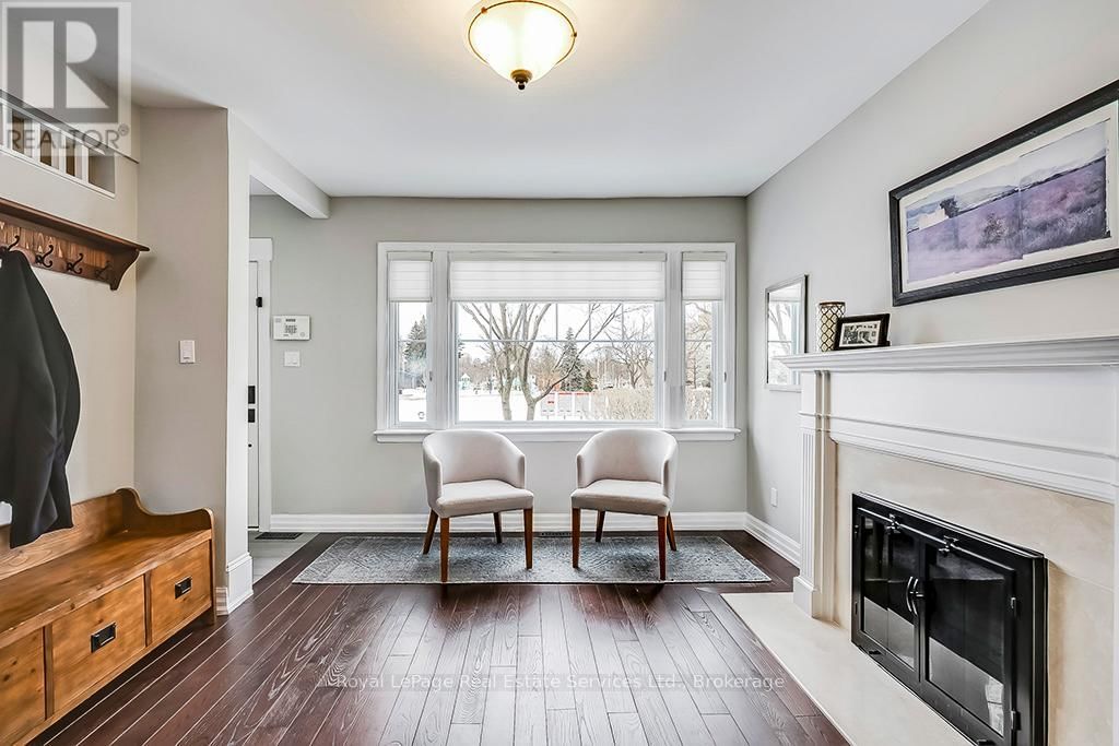 247 ALLAN STREET Image 15