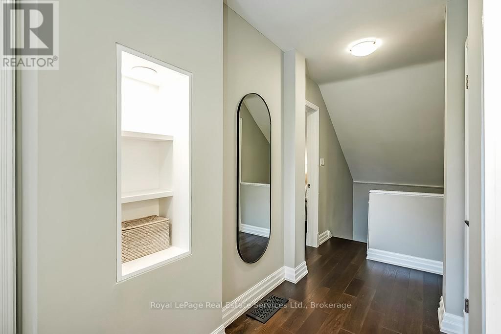 247 ALLAN STREET Image 23